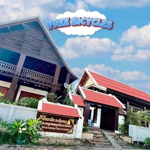 lakhang-thong-hotel.hotelsluangprabang.com/